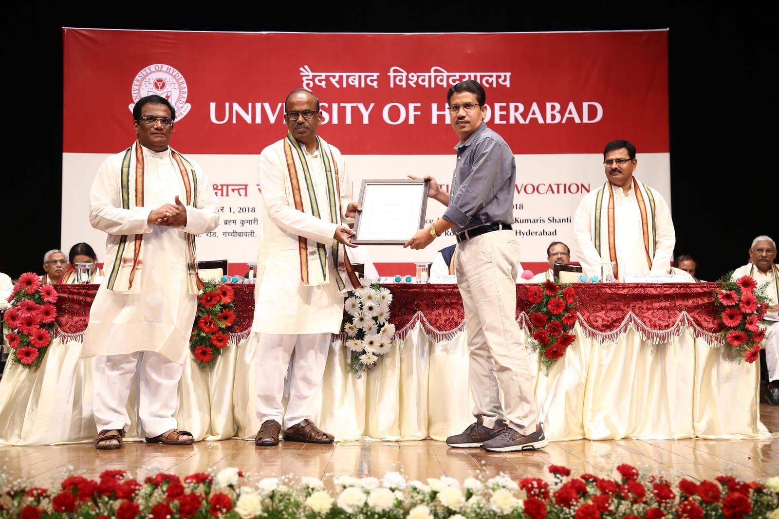 Tushar Jana receiving the Chancellor’s Award